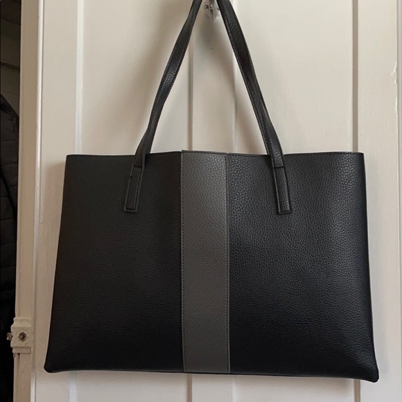 Vince Camuto Handbags - Vince Camuto black bag with grey stripe